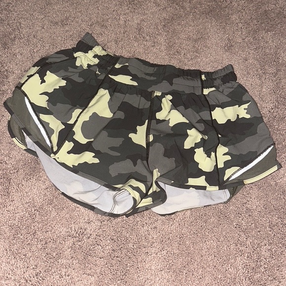 lululemon athletica Pants - Lululemon shorts 2.5